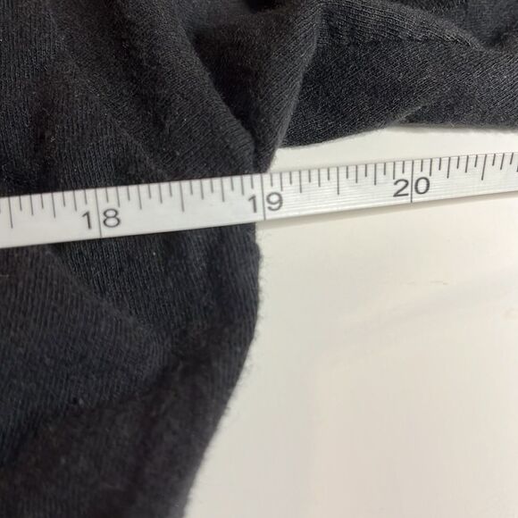 BOB’S Burgers Tina Belcher black tee with graphic Smart strong sensual SZ M - Picture 9 of 10